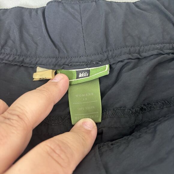 REI Shorts Womens Sz 12 Black Hiking Shorts 5-pocket Wicking UPF 50+ - Picture 2 of 12
